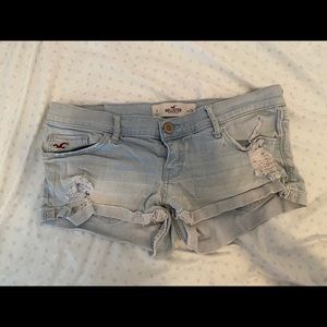⚡️Low Rise, Light Wash Shorts⚡️ ($7 flash sale)